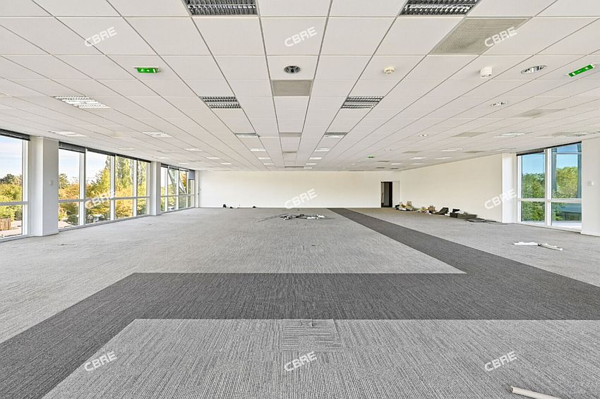 Bureau Location 95700 ROISSY EN FRANCE