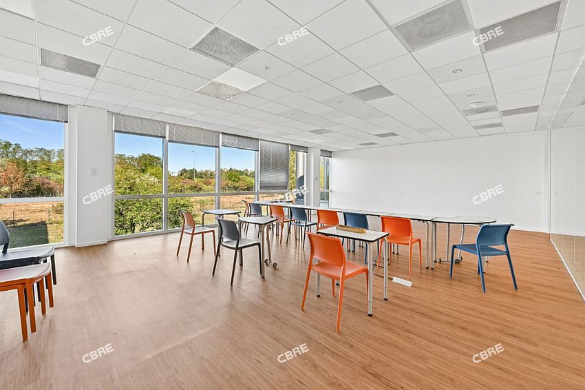 Bureau Location 95700 ROISSY EN FRANCE