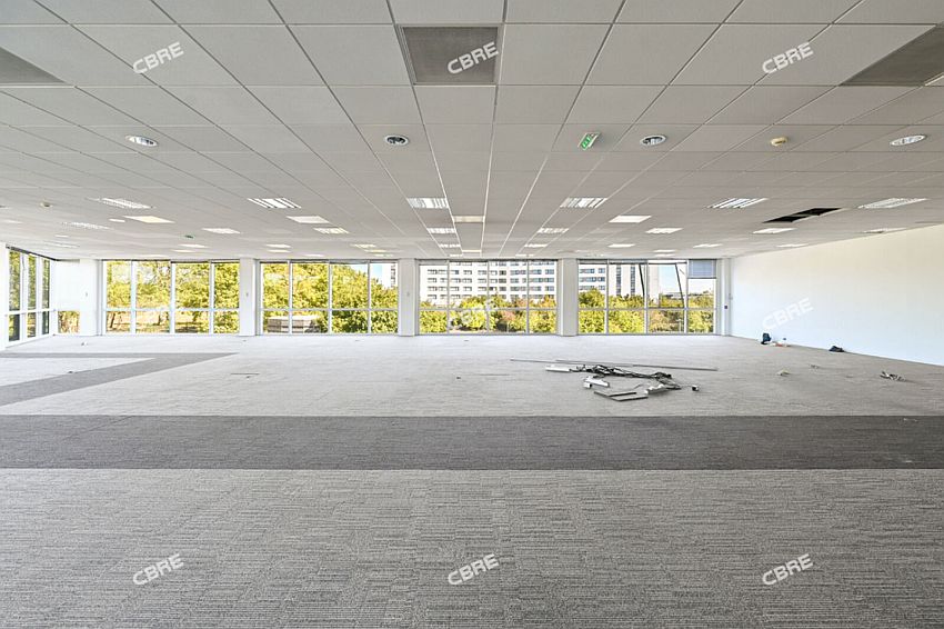 Bureau Location 95700 ROISSY EN FRANCE