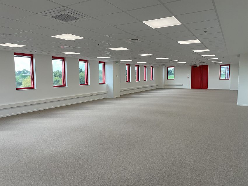 Entrepôt / Local d'activités Location 49430 DURTAL