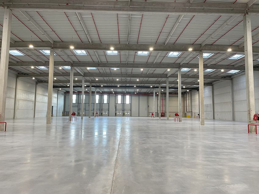 Entrepôt / Local d'activités Location 49430 DURTAL