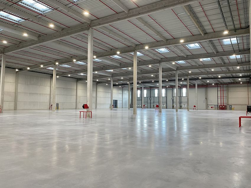 Entrepôt / Local d'activités Location 49430 DURTAL