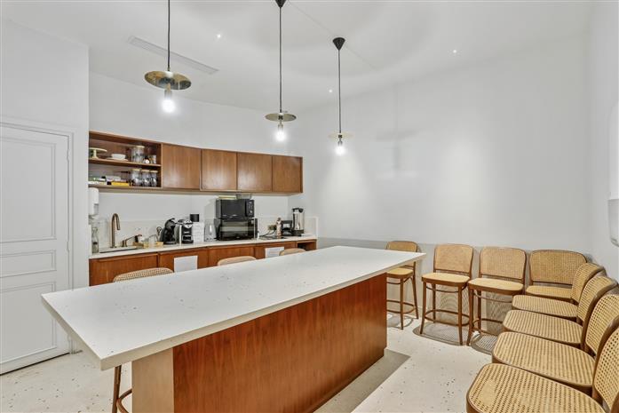 Bureau Location 75116 PARIS 6 RUE COPERNIC