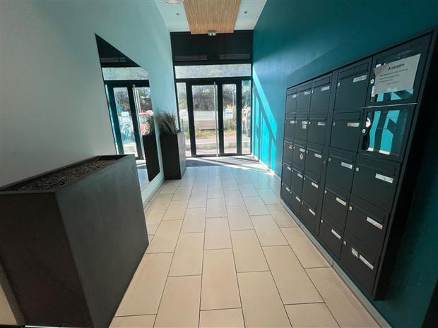 Bureau Location 06200 NICE