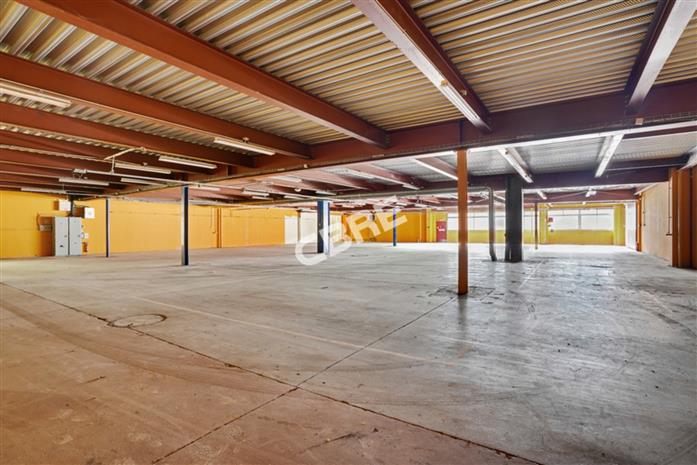 Local d'activités Location 93100 MONTREUIL