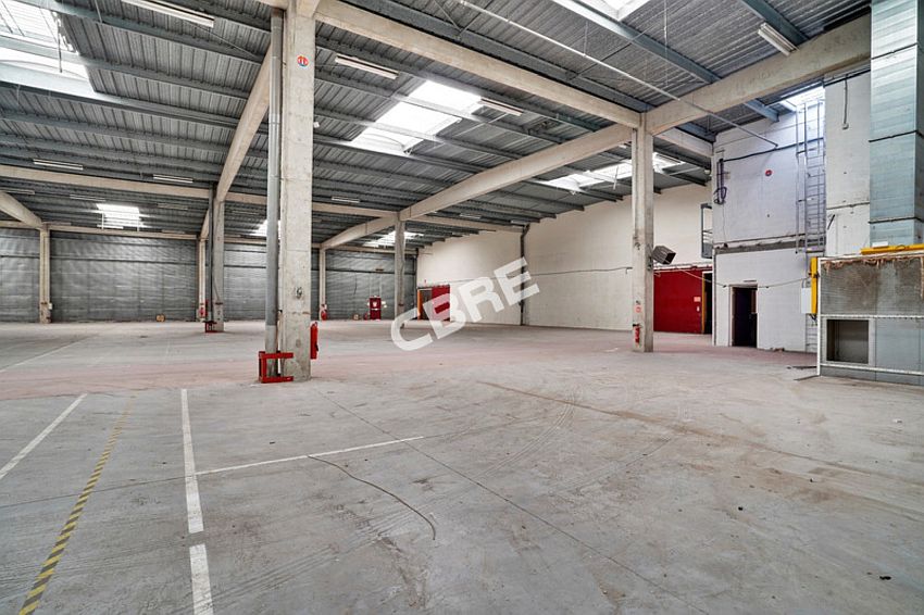 Local d'activités Location 93100 MONTREUIL