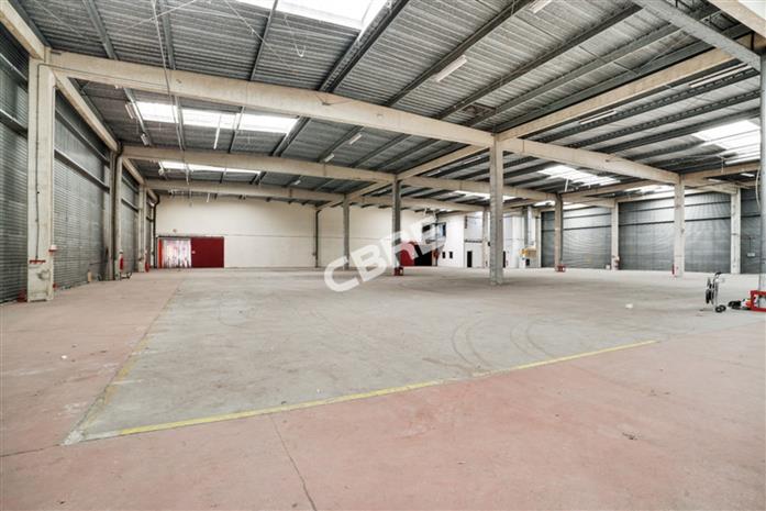 Local d'activités Location 93100 MONTREUIL