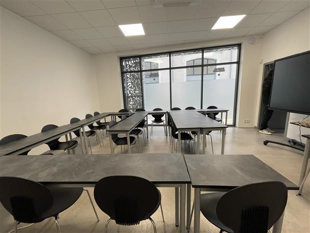 Bureau Location 44000 NANTES 5 PLACE ARISTIDE BRIAND