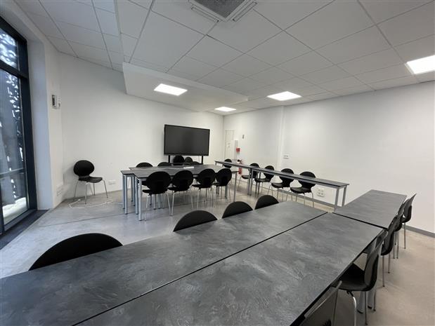 Bureau Location 44000 NANTES 5 PLACE ARISTIDE BRIAND