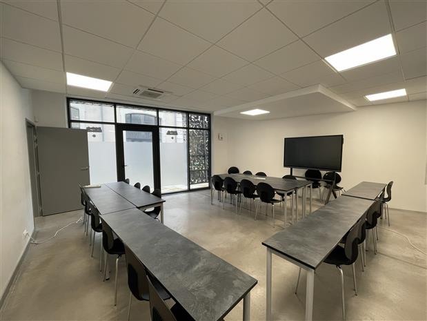Bureau Location 44000 NANTES 5 PLACE ARISTIDE BRIAND
