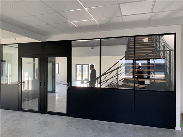 Local d'activités Location 33700 MERIGNAC