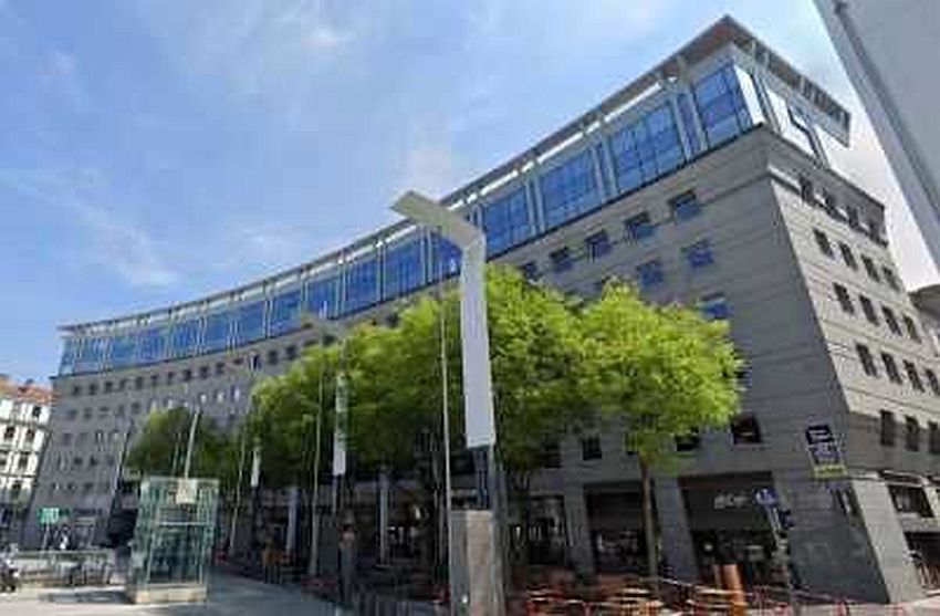 Bureau Location 69100 VILLEURBANNE 3-6 PLACE CHARLES HERNU