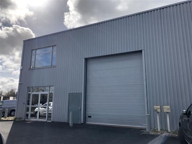Local d'activités Location 33370 YVRAC