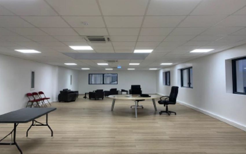 Local d'activités Location 78530 BUC