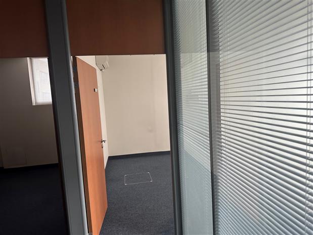 Local d'activités Location 77200 TORCY