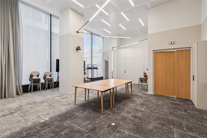 Bureau Location 75017 PARIS 19 PLACE FRANCOISE DORIN