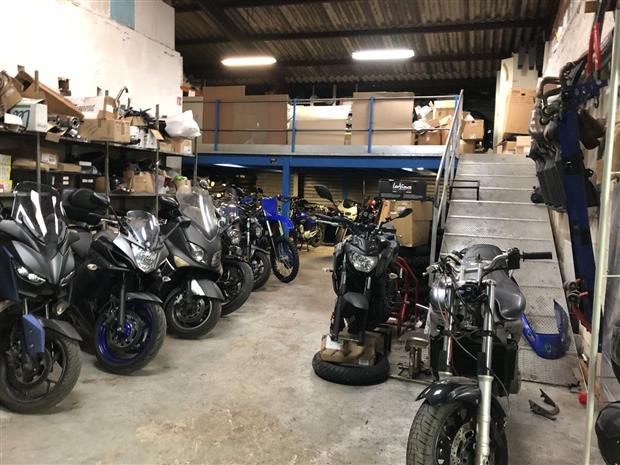 Local d'activités Vente/Location 91620 LA VILLE DU BOIS