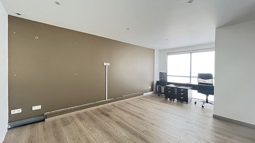 Local d'activités Location 06370 MOUANS SARTOUX