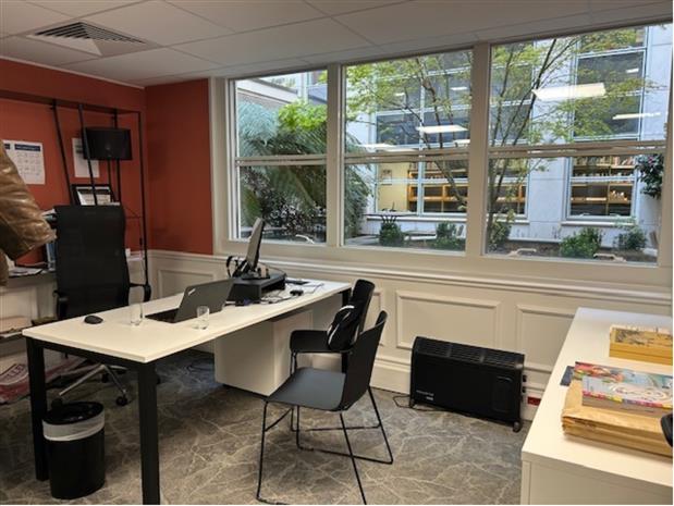 Bureau Location 75008 PARIS 55 AVENUE HOCHE