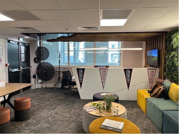 Bureau Location 75008 PARIS 55 AVENUE HOCHE