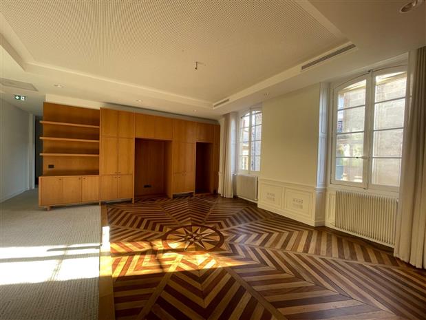 Bureau Location 33000 BORDEAUX 33 RUE DU RUAT