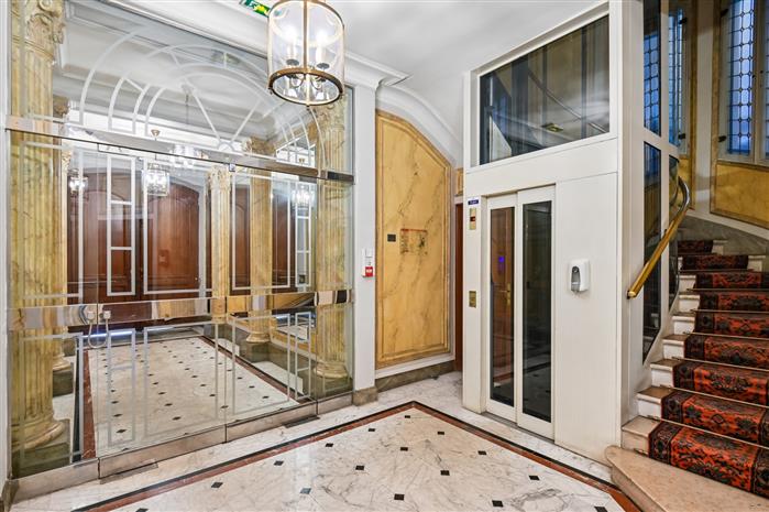 Bureau Location 75008 PARIS 109 BOULEVARD HAUSSMANN