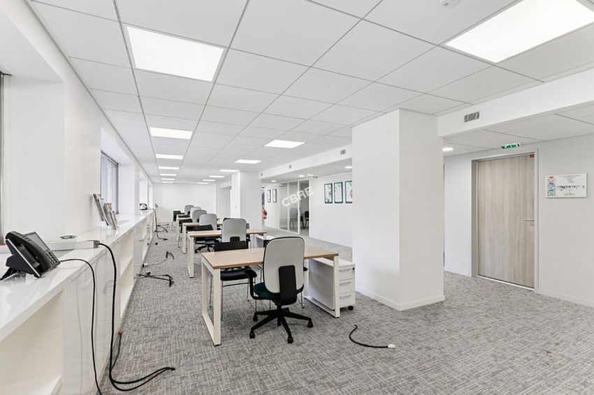 Bureau Location 92310 SEVRES 3-9 AVENUE DE LA CRISTALLERIE