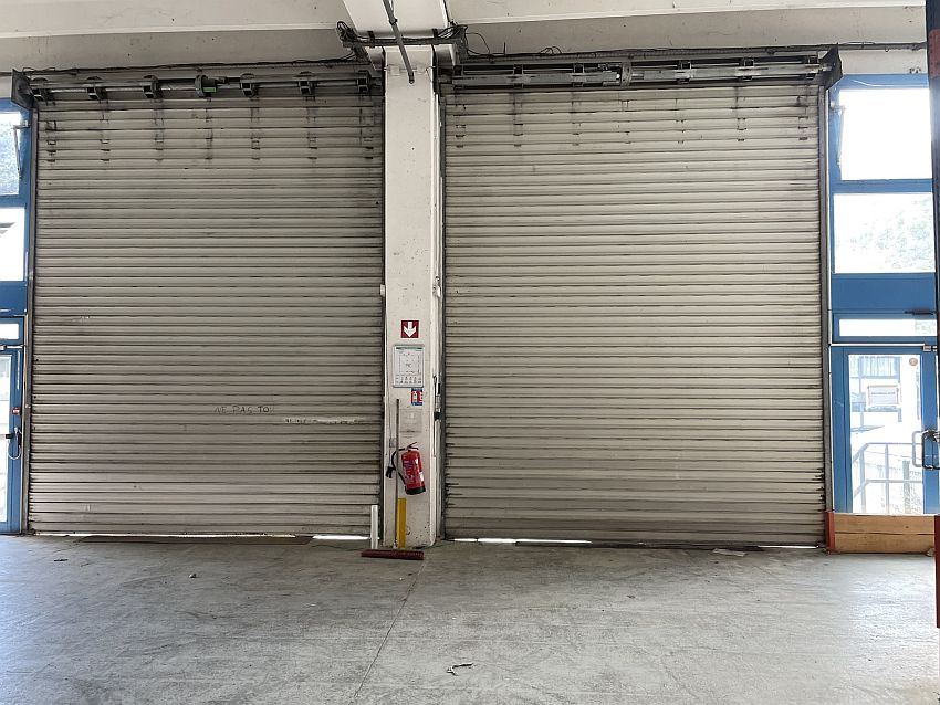 Local d'activités Location 06510 CARROS