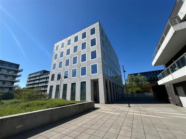 Chargement de l'image...