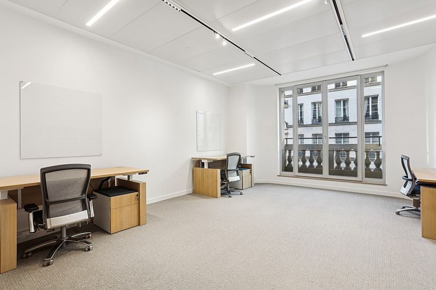 Bureau Location 75008 PARIS 22-24 RUE BAYARD