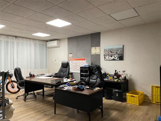Local d'activités Location 69120 VAULX EN VELIN
