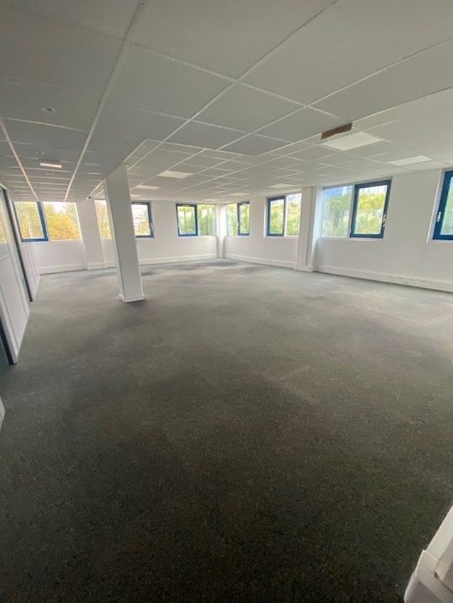 Bureau Location 06200 NICE