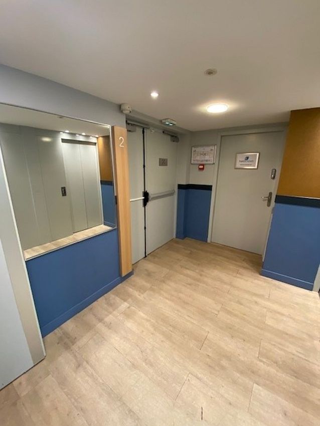 Bureau Location 06200 NICE