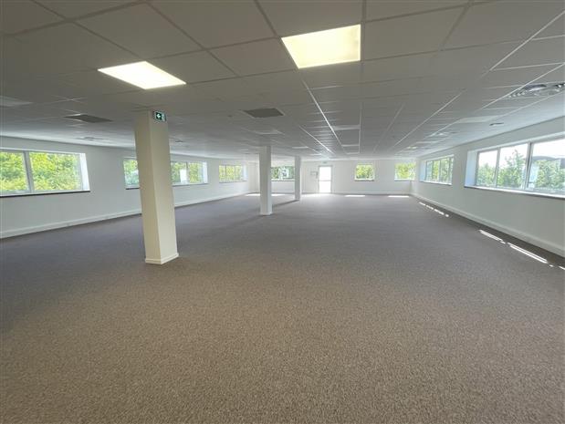 Bureau Vente/Location 44470 CARQUEFOU 13 AVENUE DU PROFESSEUR JEAN ROUXEL