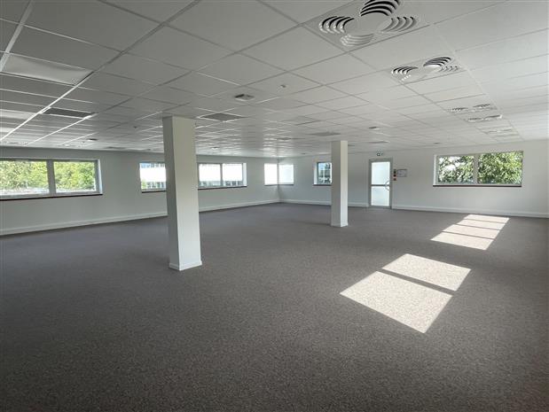 Bureau Vente/Location 44470 CARQUEFOU 13 AVENUE DU PROFESSEUR JEAN ROUXEL