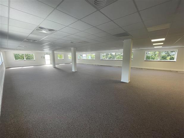Bureau Vente/Location 44470 CARQUEFOU 13 AVENUE DU PROFESSEUR JEAN ROUXEL