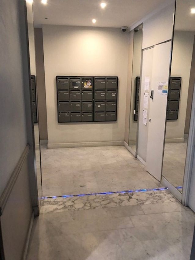 Bureau Location 06000 NICE