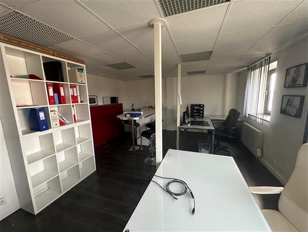 Local d'activités Vente/Location 77550 MOISSY CRAMAYEL