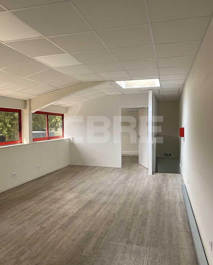 Local d'activités Location 33600 PESSAC