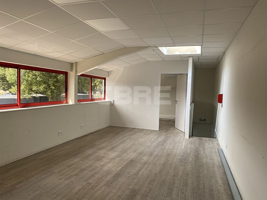 Local d'activités Location 33600 PESSAC