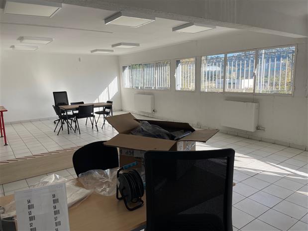 Local d'activités Location 06700 ST LAURENT DU VAR