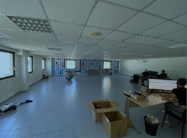 Local d'activités Location 06510 CARROS