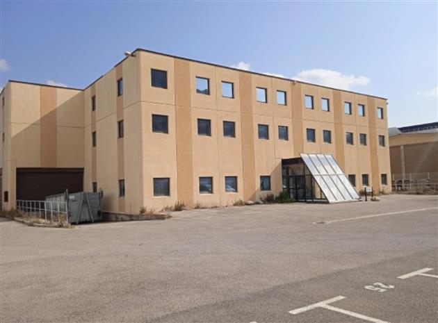 Local d'activités Location 06510 CARROS