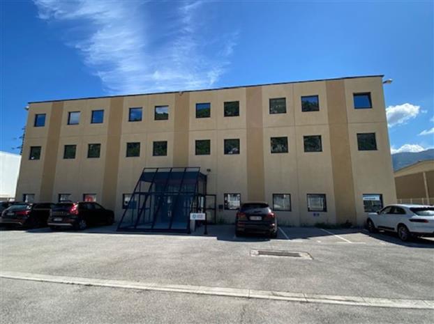 Local d'activités Location 06510 CARROS