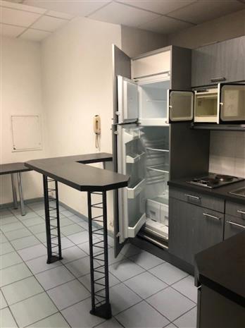 Local d'activités Location 06510 CARROS