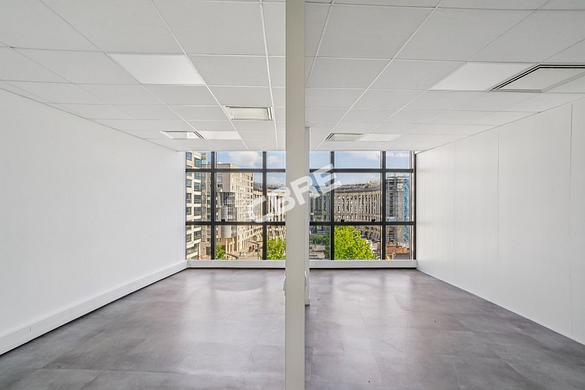 Bureau Location 78180 MONTIGNY LE BRETONNEUX 15 PLACE GEORGES POMPIDOU