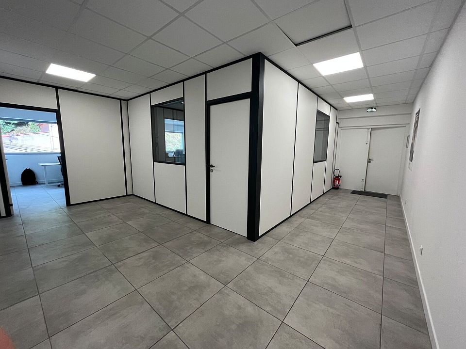 Bureau Location 06200 NICE