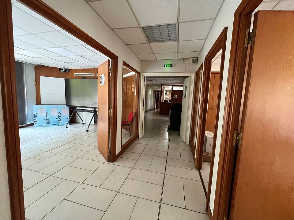 Bureau Location 06200 NICE