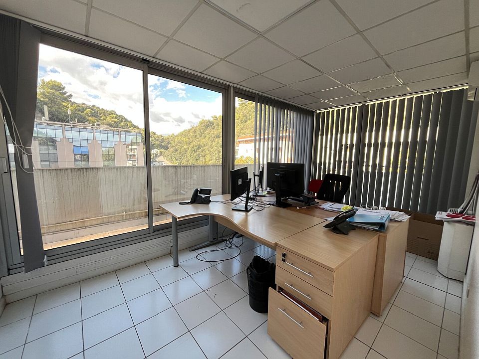Bureau Location 06200 NICE