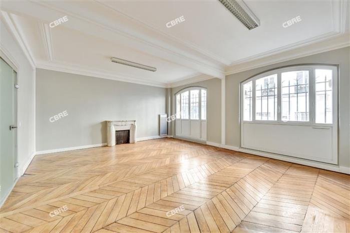 Bureau Location 75018 PARIS